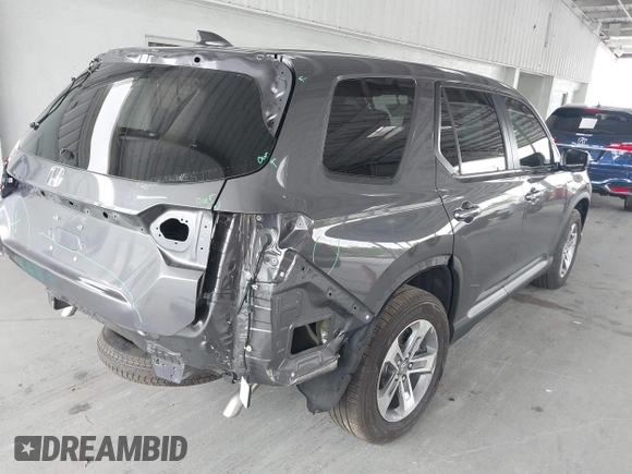 2025 Honda Pilot EX-L z VIN 5FNYG2H40SB019525, wystawiony jako IAAI lot #42190029 z przebiegiem 10 794 mil mil oraz . Historia ofert i sprzedaży dostępna na DreamBid. Obrazek 4.