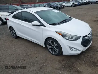 2014 Hyundai Elantra z VIN KMHDH6AH7EU025555, wystawiony jako IAAI lot #42080211 z przebiegiem 95 333 mil mil oraz . Historia ofert i sprzedaży dostępna na DreamBid. Obrazek 1.