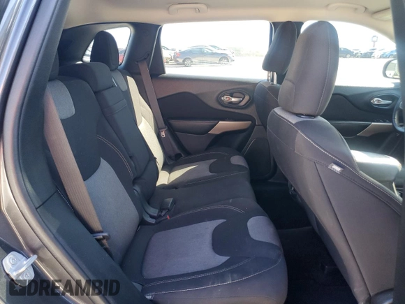 2017 Jeep Cherokee Altitude с VIN 1C4PJLAB1HW613587, выставлен на аукционе Copart как лот 46792195 с пробегом 109 306 миль миль и Списание • Salvage title. История ставок и продаж доступна на DreamBid. Изображение 11.