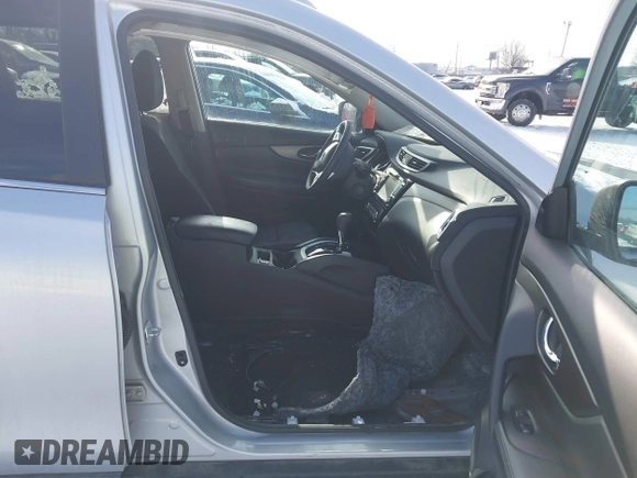 2015 Nissan Rogue SL with VIN 5N1AT2MT7FC758058, listed as a IAAI auction lot 41303736 with 43,649 mi miles. Bid and sale history available at carsss.com. Image 5.
