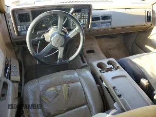 1994 Chevrolet Suburban with VIN 1GNFK16K0RJ417930, listed as a Copart auction lot 77583634 with 252,477 mi miles and Salvage Title. Bid and sale history available at carsss.com. Image 8.