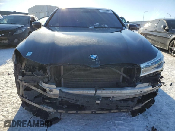 2016 BMW 7 Series 750i xDrive with VIN WBA7B0C50GG526899, listed as a Copart auction lot 46712485 with 97,985 mi miles and Salvage title. Bid and sale history available at DreamBid. Image 5.