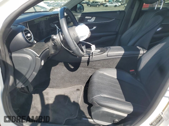 2022 Mercedes-Benz E-Class E 350 with VIN W1KZF8DB7NB027441, listed as a Copart auction lot 46950435 with 46,186 mi miles and Salvage Title. Bid and sale history available at carsss.com. Image 7.