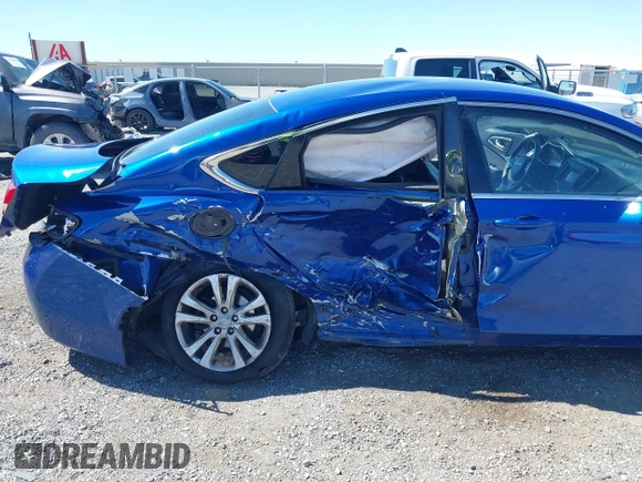2015 Chrysler 200 Limited with VIN 1C3CCCAB4FN576017, listed as a IAAI auction lot 41820944 with 142,020 mi miles. Bid and sale history available at carsss.com. Image 6.