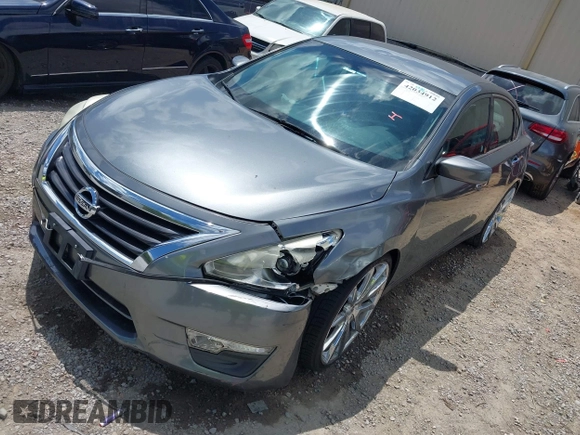 2015 Nissan Altima 2.5 S with VIN 1N4AL3AP7FC473707, listed as a IAAI auction lot 42034912 with 159,598 mi miles. Bid and sale history available at carsss.com. Image 2.