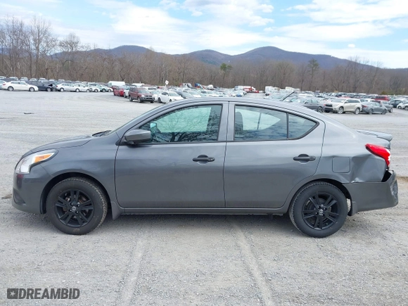 2019 Nissan Versa Sedan SV with VIN 3N1CN7AP6KL807361, listed as a IAAI auction lot 41863908 with 45,550 mi miles. Bid and sale history available at carsss.com. Image 14.