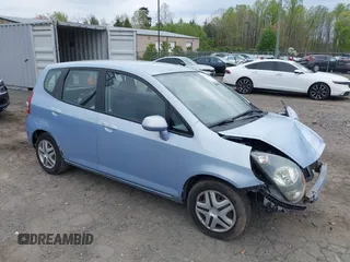 2008 Honda Fit with VIN JHMGD38468S060570, listed as a IAAI auction lot 42016018 with 133,574 mi miles. Bid and sale history available at carsss.com. Image 1.