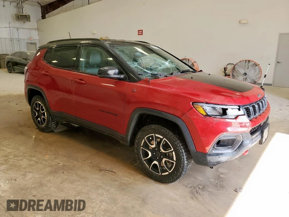 2025 Jeep Compass Trailhawk с VIN 3C4NJDDN5ST557511, выставлен на аукционе Copart как лот 61814945 с пробегом 16 464 миль миль и Чистый • Clean title. История ставок и продаж доступна на DreamBid. Изображение 4.