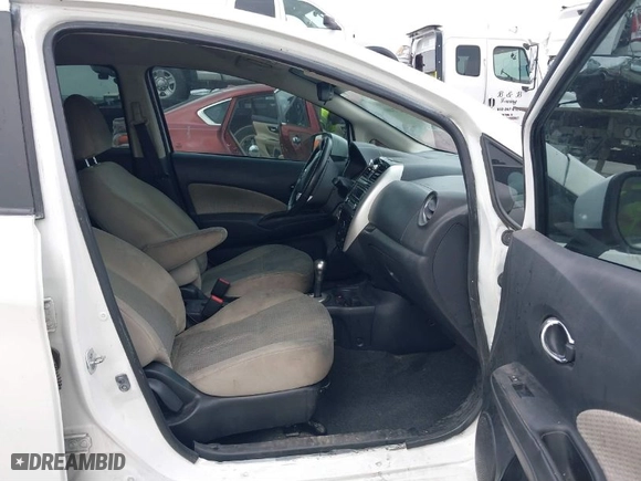 2015 Nissan Versa Note SV with VIN 3N1CE2CP7FL444381, listed as a IAAI auction lot 41714666 with 70,239 mi miles. Bid and sale history available at carsss.com. Image 5.
