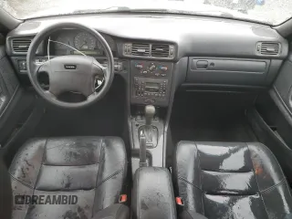 1999 Volvo S70 z VIN YV1LS55A2X2611694, wystawiony jako Copart lot #43749155 z przebiegiem 185 184 mil mil oraz Szkody całkowita. Historia ofert i sprzedaży dostępna na DreamBid. Obrazek 8.