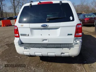 2010 Ford Escape XLT z VIN 1FMCU9DG2AKC22117, wystawiony jako IAAI lot #41782394 z przebiegiem 96 841 mil mil oraz . Historia ofert i sprzedaży dostępna na DreamBid. Obrazek 16.