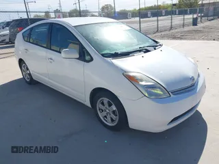 2004 Toyota Prius with VIN JTDKB20U140091593, listed as a IAAI auction lot 41822308 with 132,360 mi miles. Bid and sale history available at carsss.com. Image 1.