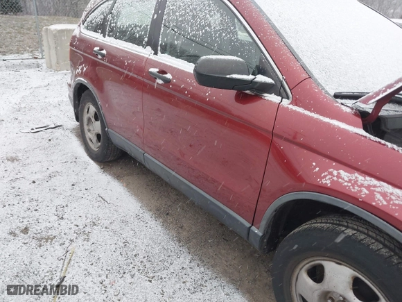 2008 Honda CR-V LX with VIN JHLRE48378C061812, listed as a IAAI auction lot 41267848 with 211,164 mi miles. Bid and sale history available at carsss.com. Image 6.