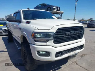 2019 Ram 2500 Laramie with VIN 3C6UR5FJ0KG684641, listed as a IAAI auction lot 41847895 with 127,668 mi miles. Bid and sale history available at carsss.com. Image 1.