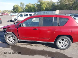 2008 Jeep Compass Sport with VIN 1J8FF47W78D787200, listed as a IAAI auction lot 40565853 with 153,500 mi miles and . Bid and sale history available at DreamBid. Image 15.
