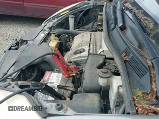 2005 Toyota Sienna XLE z VIN 5TDBA22C75S037172, wystawiony jako IAAI lot #42780720 z przebiegiem 234 698 mil mil oraz . Historia ofert i sprzedaży dostępna na DreamBid. Obrazek 12.