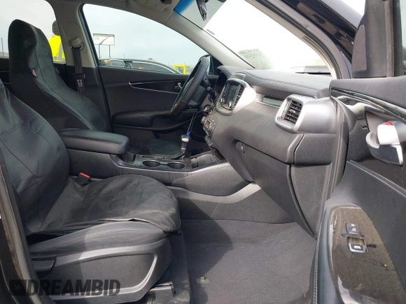 2019 Kia Sorento LX with VIN 5XYPG4A52KG607851, listed as a IAAI auction lot 38852510 with 72,723 mi miles and . Bid and sale history available at DreamBid. Image 5.