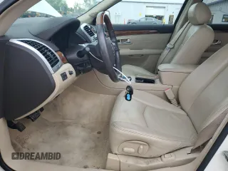 2008 Cadillac SRX RWD z VIN 1GYEE637680190217, wystawiony jako Copart lot #55169515 z przebiegiem 106 101 mil mil oraz Szkoda całkowita • Salvage title. Historia ofert i sprzedaży dostępna na DreamBid. Obrazek 7.