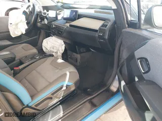 2019 BMW i3 with VIN WBY8P4C51K7E52192, listed as a IAAI auction lot 41696266 with 44,030 mi miles. Bid and sale history available at carsss.com. Image 5.