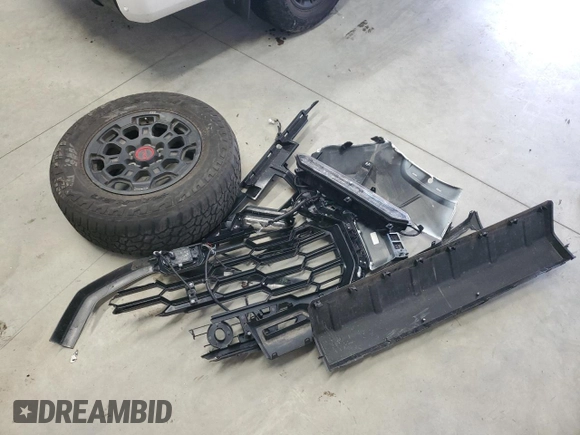2024 Toyota Tundra TRD Pro Hybrid with VIN 5TFPC5DB7RX041471, listed as a Copart auction lot 48165595 with 23,317 mi miles and Clean title. Bid and sale history available at DreamBid. Image 12.