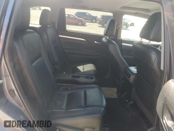 2019 Toyota Highlander SE z VIN 5TDJZRFH1KS991950, wystawiony jako Copart lot #51900875 z przebiegiem 110 804 mil mil oraz Szkoda całkowita • Salvage title. Historia ofert i sprzedaży dostępna na DreamBid. Obrazek 10.