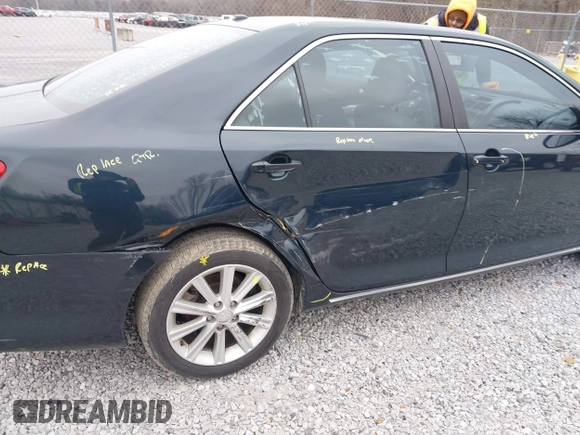 2014 Toyota Camry SE with VIN 4T1BK1FK7EU548333, listed as a IAAI auction lot 41598278 with 119,534 mi miles. Bid and sale history available at carsss.com. Image 6.