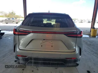 2024 Lexus NX 250 Premium z VIN 2T2GDCAZ9RC013295, wystawiony jako Copart lot #41406615 z przebiegiem Nie podano mil oraz Szkoda całkowita • Salvage title. Historia ofert i sprzedaży dostępna na DreamBid. Obrazek 6.