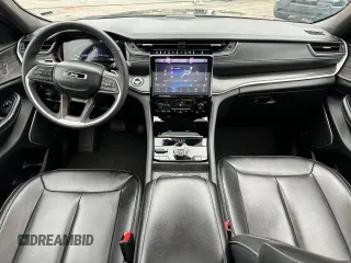 2024 Jeep Grand Cherokee with VIN 1C4RJYB63RC182339, listed as a Copart auction lot 62897325 with 36,710 mi miles and Clean title. Bid and sale history available at DreamBid. Image 5.