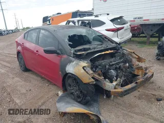 2016 Kia Forte LX with VIN KNAFK4A68G5496058, listed as a IAAI auction lot 41947289 with 1 mi miles. Bid and sale history available at carsss.com. Image 1.