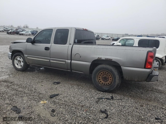 2007 Chevrolet Silverado 1500 Classic LT1 with VIN 1GCEC19Z27Z193634, listed as a Copart auction lot 45024745 with 350,940 mi miles and Salvage Title. Bid and sale history available at carsss.com. Image 2.
