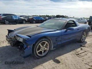 2002 Chevrolet Corvette with VIN 1G1YY22G225103095, listed as a Copart auction lot 87363014 with 212,379 mi miles and Salvage Title. Bid and sale history available at carsss.com. Image 1.