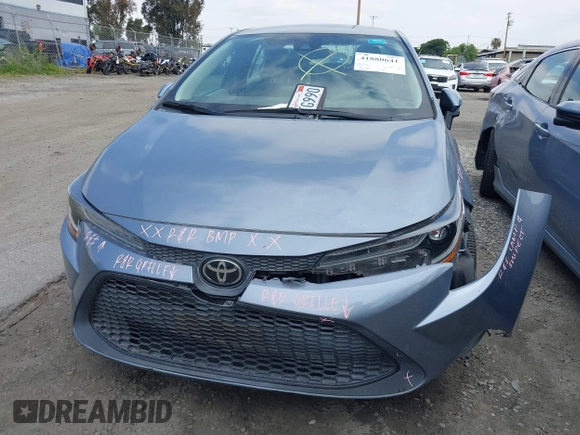 2020 Toyota Corolla LE with VIN 5YFEPRAE3LP098127, listed as a IAAI auction lot 41880641 with 46,577 mi miles. Bid and sale history available at carsss.com. Image 13.