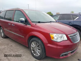 2015 Chrysler Town & Country Touring-L with VIN 2C4RC1CG6FR582911, listed as a IAAI auction lot 42117864 with 137,689 mi miles. Bid and sale history available at carsss.com. Image 6.