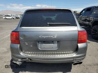 2005 Porsche Cayenne S z VIN WP1AB29P05LA65266, wystawiony jako Copart lot #54900635 z przebiegiem 147 672 mil mil oraz Szkody całkowita. Historia ofert i sprzedaży dostępna na DreamBid. Obrazek 6.