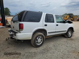 2000 Chevrolet Blazer LT z VIN 1GNDT13WXY2276000, wystawiony jako Copart lot #72736464 z przebiegiem 204 388 mil mil oraz Szkoda całkowita • Salvage title. Historia ofert i sprzedaży dostępna na DreamBid. Obrazek 3.