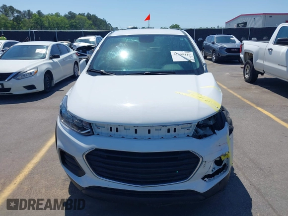 2022 Chevrolet Trax LS z VIN KL7CJNSM5NB544459, wystawiony jako IAAI lot #41995429 z przebiegiem 54 609 mil mil oraz . Historia ofert i sprzedaży dostępna na DreamBid. Obrazek 13.
