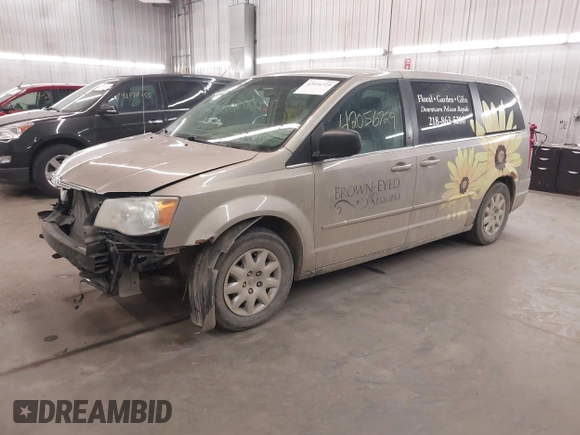 2009 Chrysler Town & Country LX with VIN 2A8HR44E79R683493, listed as a IAAI auction lot 42056729 with 147,227 mi miles. Bid and sale history available at carsss.com. Image 2.