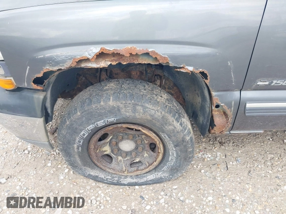 2002 Chevrolet Silverado 1500HD LT with VIN 1GCGK13U22F125563, listed as a IAAI auction lot 42172310 with 155,416 mi miles and . Bid and sale history available at DreamBid. Image 6.