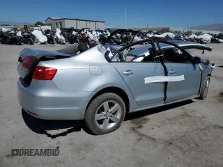 2011 Volkswagen Jetta TDI with VIN 3VWLL7AJ0BM019634, listed as a Copart auction lot 59532754 with Not provided miles and Salvage title. Bid and sale history available at DreamBid. Image 3.