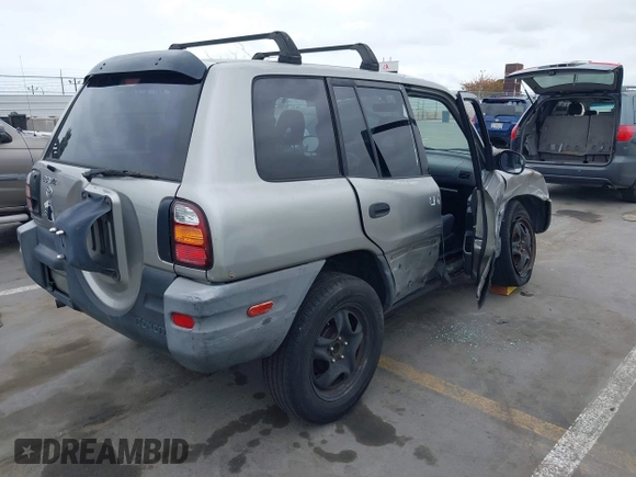 1999 Toyota RAV4 with VIN JT3GP10V8X7050999, listed as a IAAI auction lot 42187334 with 222,562 mi miles and . Bid and sale history available at DreamBid. Image 4.