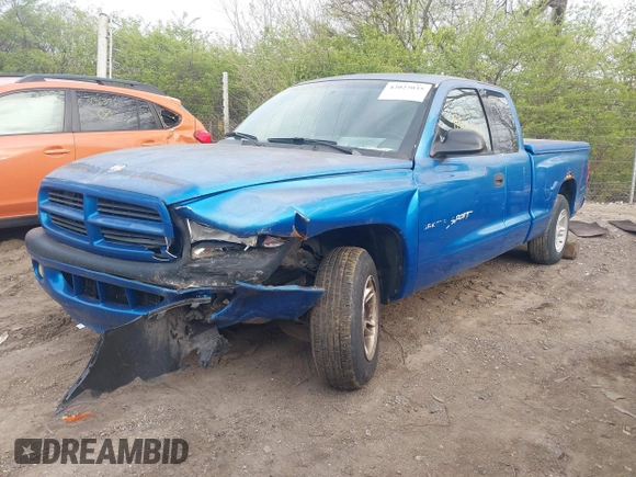 2000 Dodge Dakota with VIN 1B7GL22X8YS774590, listed as a IAAI auction lot 42027035 with 93,092 mi miles and . Bid and sale history available at DreamBid. Image 2.