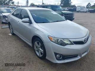 2013 Toyota Camry L with VIN 4T1BF1FK5DU250396, listed as a IAAI auction lot 41855293 with 123,379 mi miles. Bid and sale history available at carsss.com. Image 1.