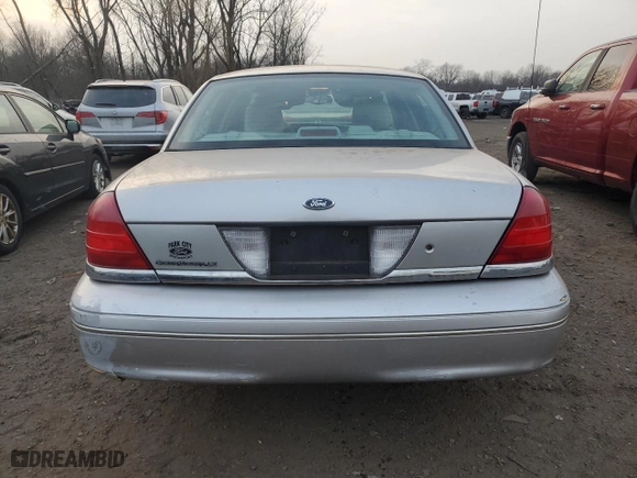 2005 Ford Crown Victoria LX with VIN 2FAFP74W55X166493, listed as a Copart auction lot 88592755 with 54,660 mi miles and Clean Title. Bid and sale history available at carsss.com. Image 6.