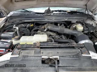 1999 Ford F-350 XL z VIN 1FTSW31S9XEE99015, wystawiony jako Copart lot #49417645 z przebiegiem 128 553 mil mil oraz Czysty tytuł • Clean title. Historia ofert i sprzedaży dostępna na DreamBid. Obrazek 11.