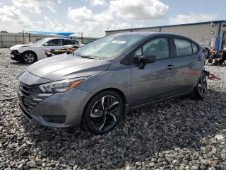 2023 Nissan Versa SR z VIN 3N1CN8FV9PL866652, wystawiony jako Copart lot #60714205 z przebiegiem 31 997 mil mil oraz Nie do naprawy • Non repairable. Historia ofert i sprzedaży dostępna na DreamBid. Obrazek 1.