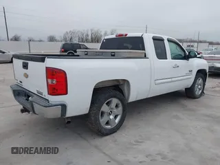 2010 Chevrolet Silverado 1500 LT with VIN 1GCSCSE00AZ293058, listed as a IAAI auction lot 41464133 with 164,865 mi miles and . Bid and sale history available at DreamBid. Image 4.