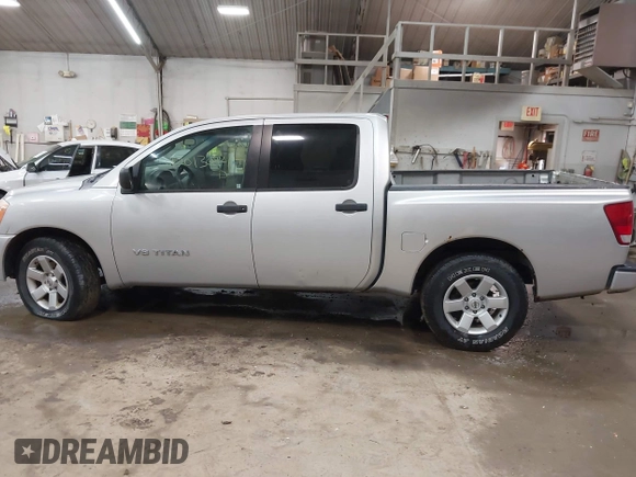 2009 Nissan Titan SE with VIN 1N6BA07D29N304233, listed as a IAAI auction lot 42013084 with 191,407 mi miles. Bid and sale history available at carsss.com. Image 14.