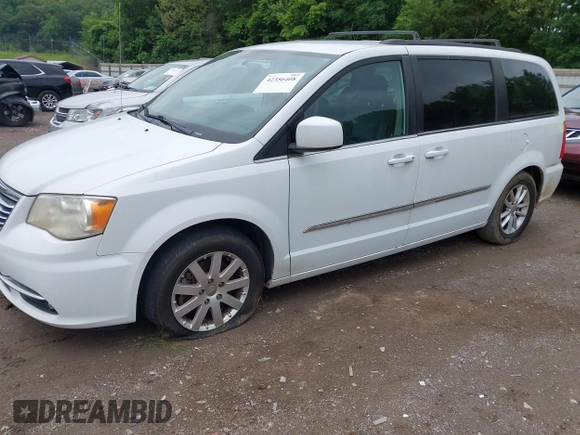 2014 Chrysler Town & Country Touring z VIN 2C4RC1BG4ER217613, wystawiony jako IAAI lot #42356408 z przebiegiem 218 906 mil mil oraz . Historia ofert i sprzedaży dostępna na DreamBid. Obrazek 2.
