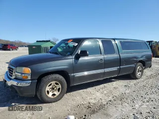2004 GMC Sierra 1500 SLE z VIN 1GTEC19T14E209496, wystawiony jako Copart lot #49690985 z przebiegiem 154 901 mil mil oraz Czysty tytuł • Clean title. Historia ofert i sprzedaży dostępna na DreamBid. Obrazek 1.