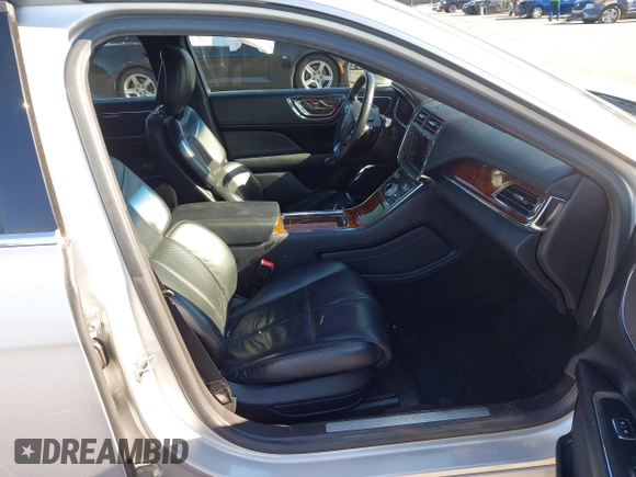 2018 Lincoln Continental Select with VIN 1LN6L9SKXJ5612470, listed as a IAAI auction lot 41350596 with 120,727 mi miles. Bid and sale history available at carsss.com. Image 5.